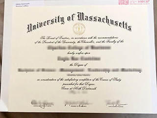 Who can make a fake University of Massachusetts Dartmouth degree?